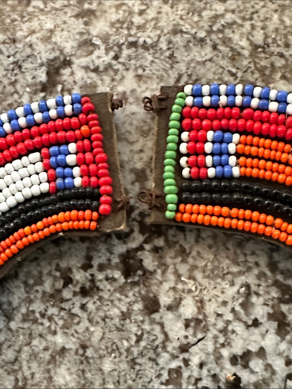 Hand Made African Beaded Necklace by Masai Tribe - Picture 2 of 4